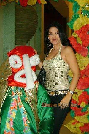 Colombian Women Tours