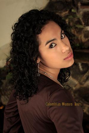 Colombian Women Tours