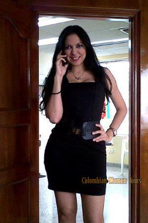 Colombian Women Tours