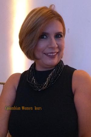 Colombian Women Tours