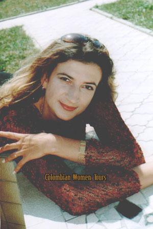 Colombian Women Tours