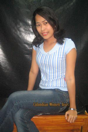 Colombian Women Tours