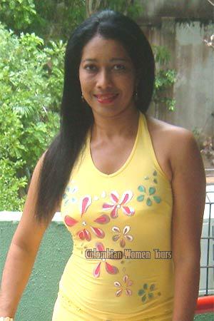 Colombian Women Tours