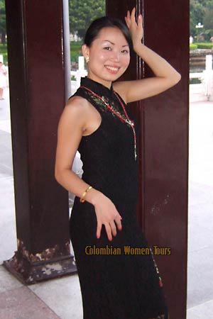 Colombian Women Tours