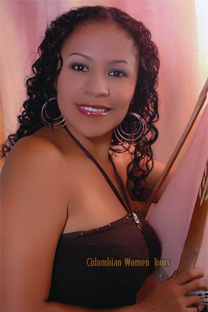 Colombian Women Tours