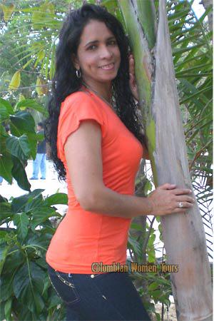 Colombian Women Tours